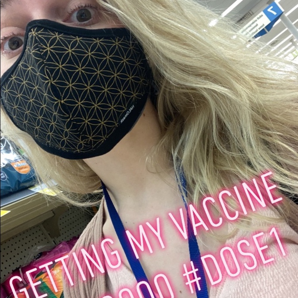Meet your Posher, Julia